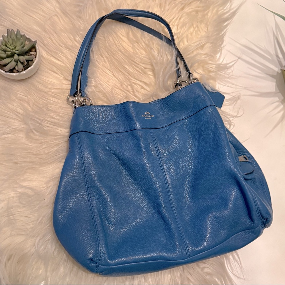Coach Leather Shoulder Bag - Blue